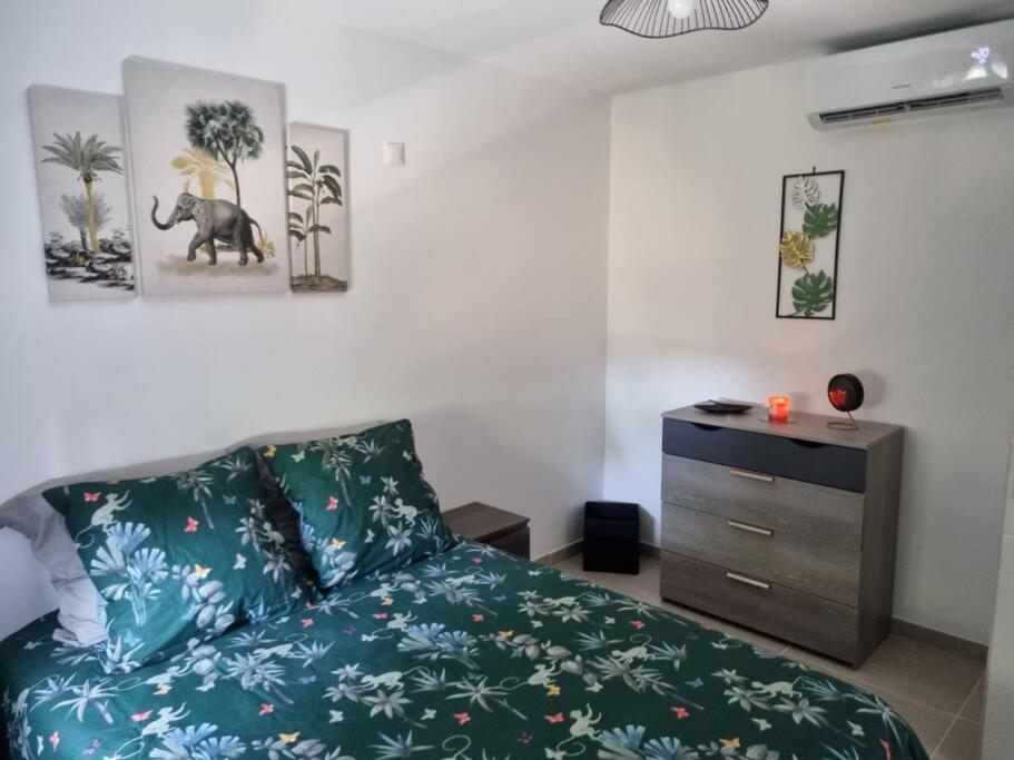 Holiday home Maison Cosy Avec Petit Jardin