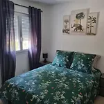 Maison Cosy Avec Petit Jardin